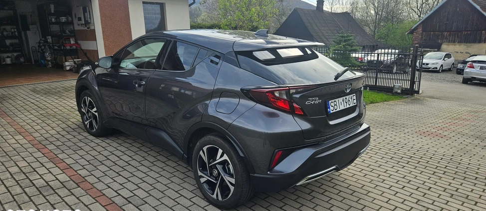 Toyota C-HR cena 122000 przebieg: 18000, rok produkcji 2022 z Biała małe 92